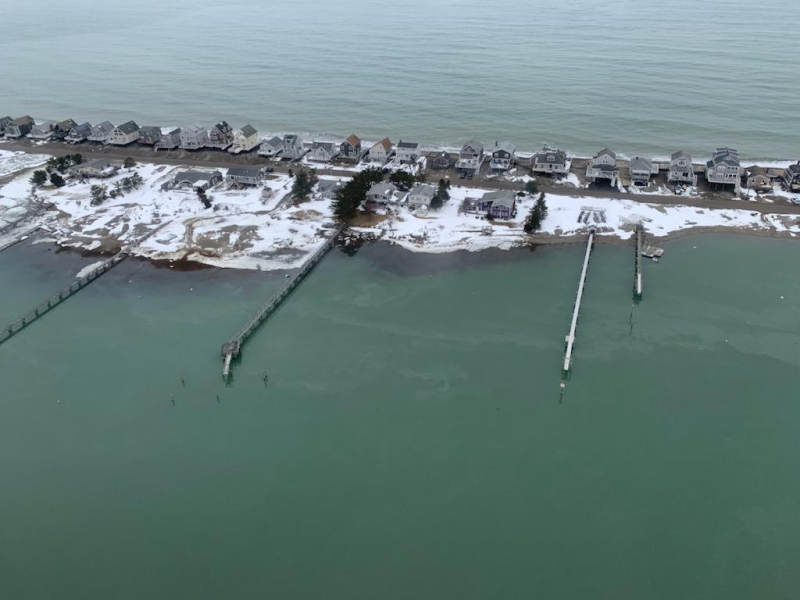 An aerial image of oiling along a shoreline.
