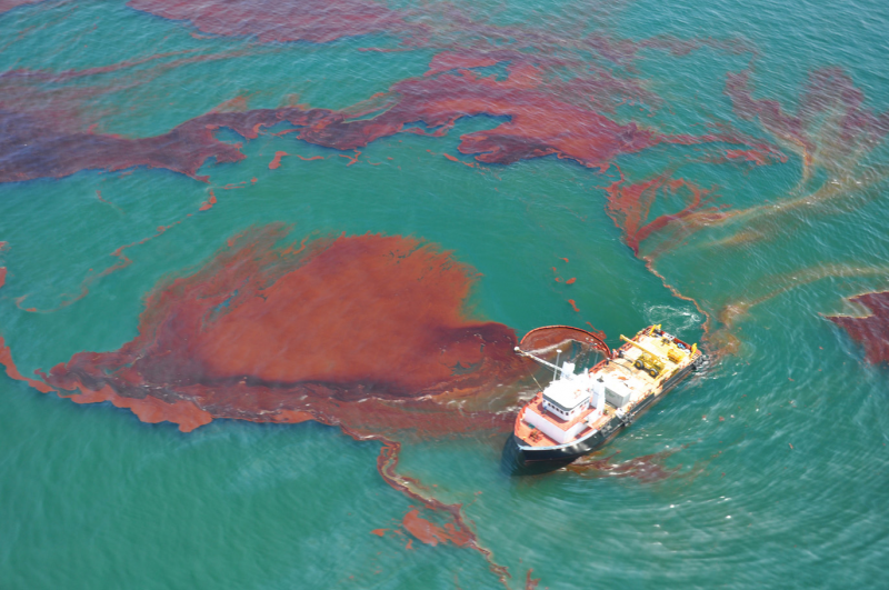 A vessel surrounded by emulsified oil.