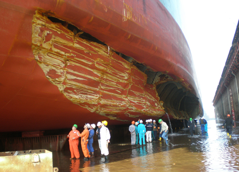 A large scrape in the side of a vessel.