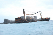 MV X-Press Pearl slowly settles to the bottom.